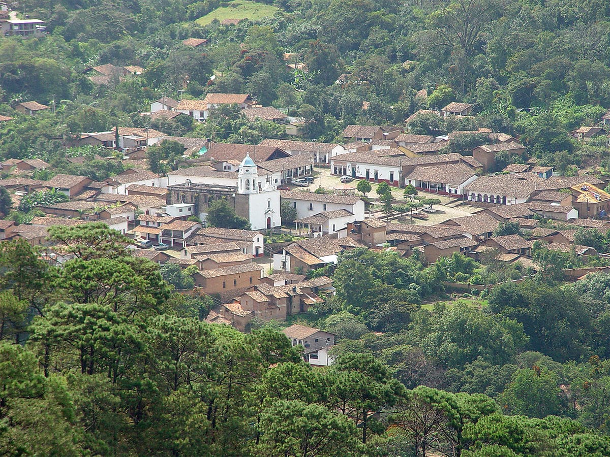 1200px San Sebastian del Oeste